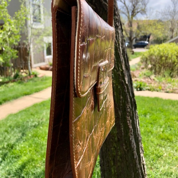 Furla Authentic Vintage Leather purse, Italian Luxe Brand, Made in Italy - Picture 4 of 13